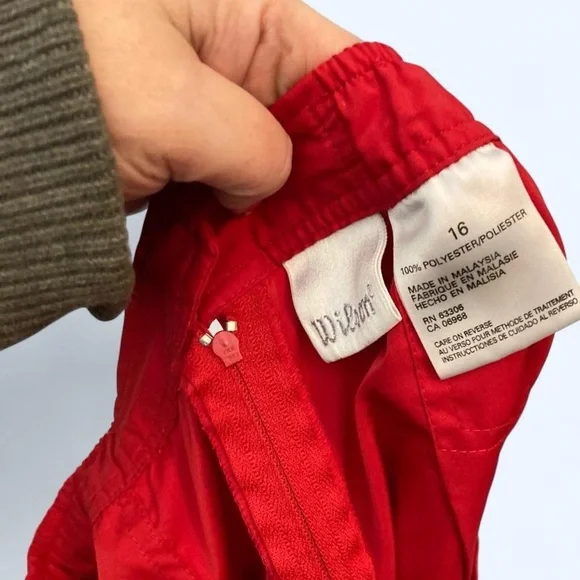 Elegant Red Women's Skirt - Picture 5 of 5